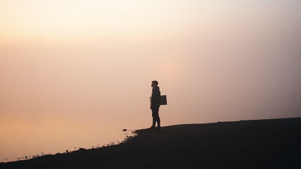 The Courage of Joy: Why Digital Mindfulness Means Choosing Wonder Over the Algorithm